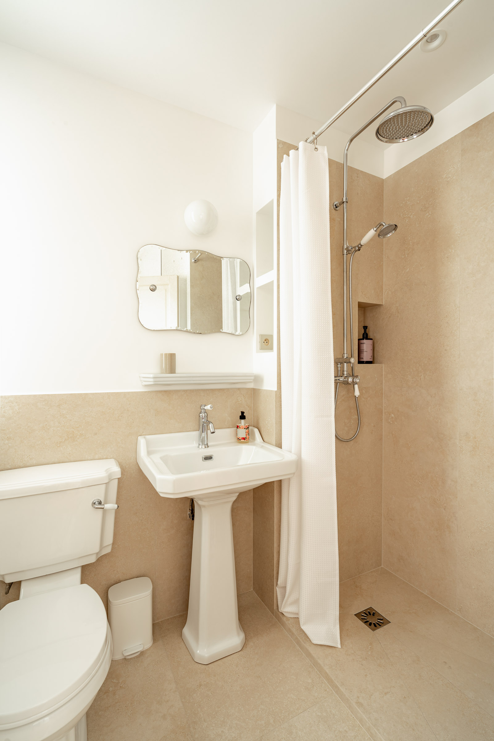 Aménagement d'un studio de 17 m² aux allures de boutique-hôtel RAM_Studio_0030